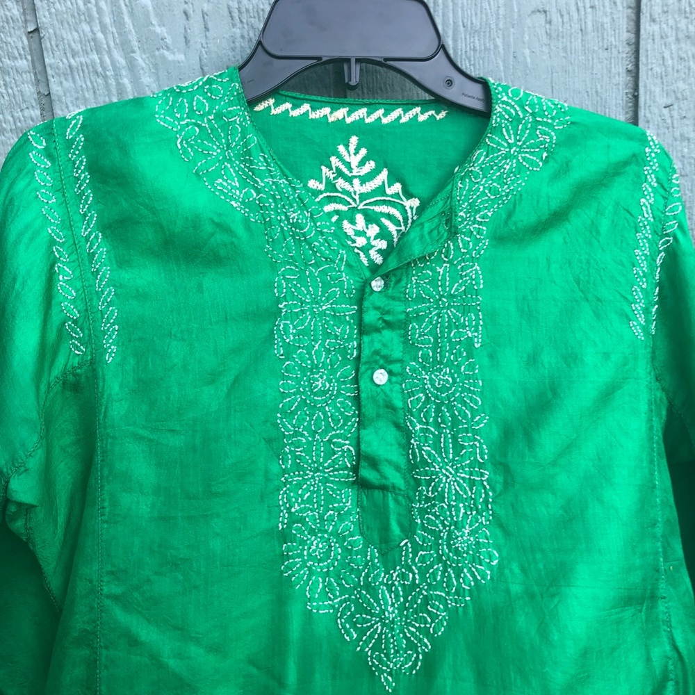 Indian silk tunic shirt Kelly green embroidery - Picture 7 of 7